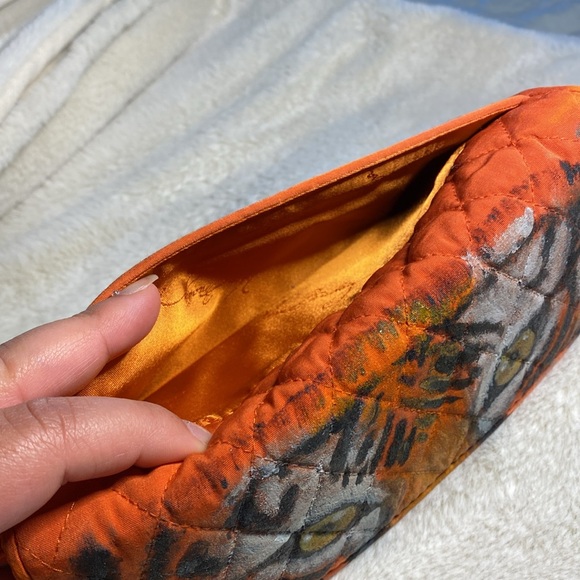 SOLD Hand-Painted Tiger’s Eye Quilted Wallet ‘Staring Contest’ - Picture 15 of 15